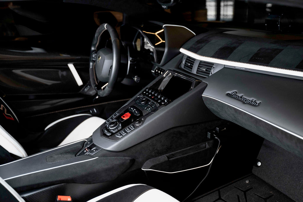 2020 Lamborghini Aventador SVJ