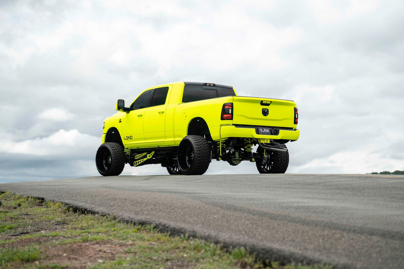 2023 RAM 2500 Laramie Megacab Cummins Full Makeover