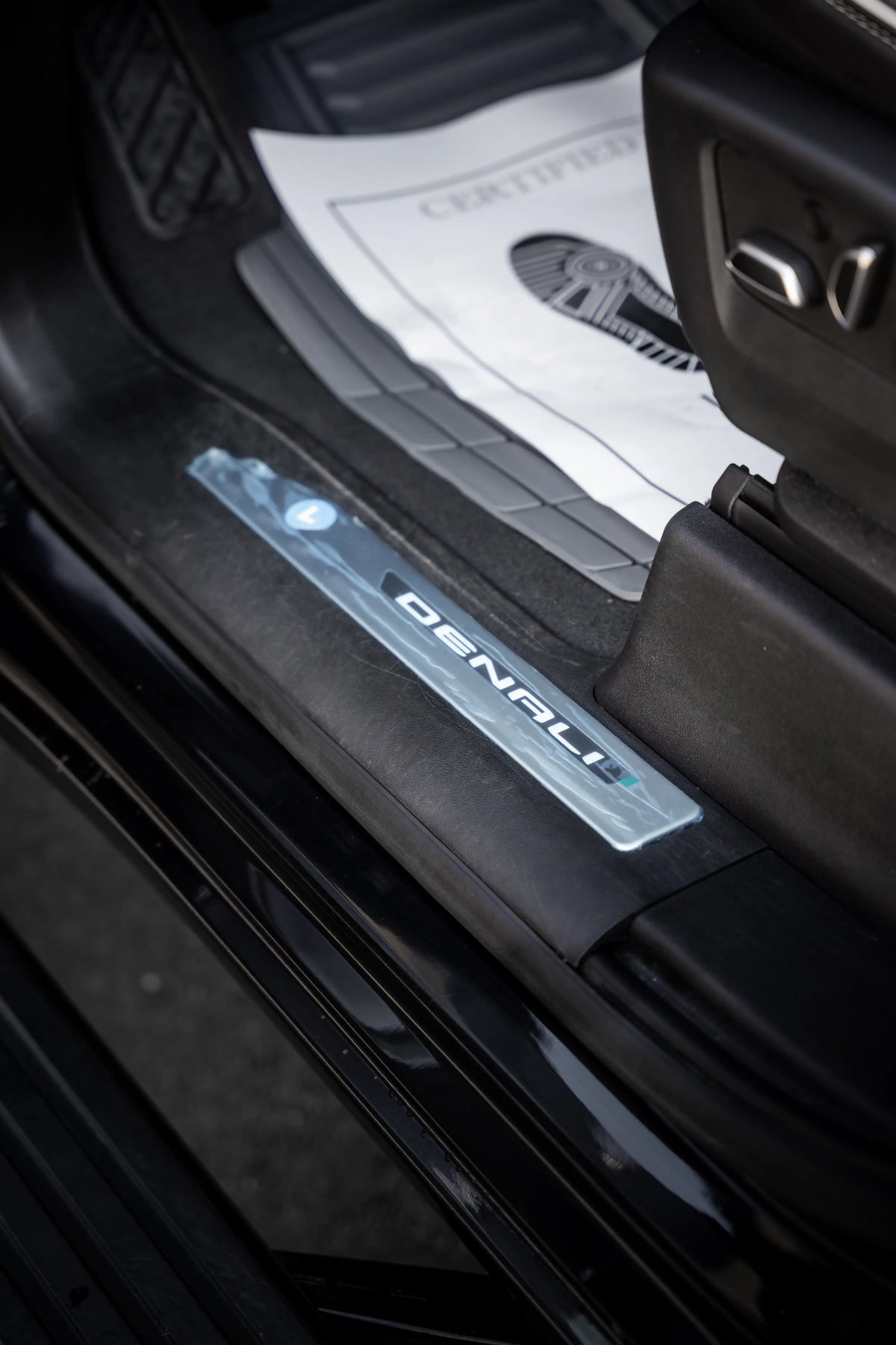 2023 GMC Denali Ultimate 1500