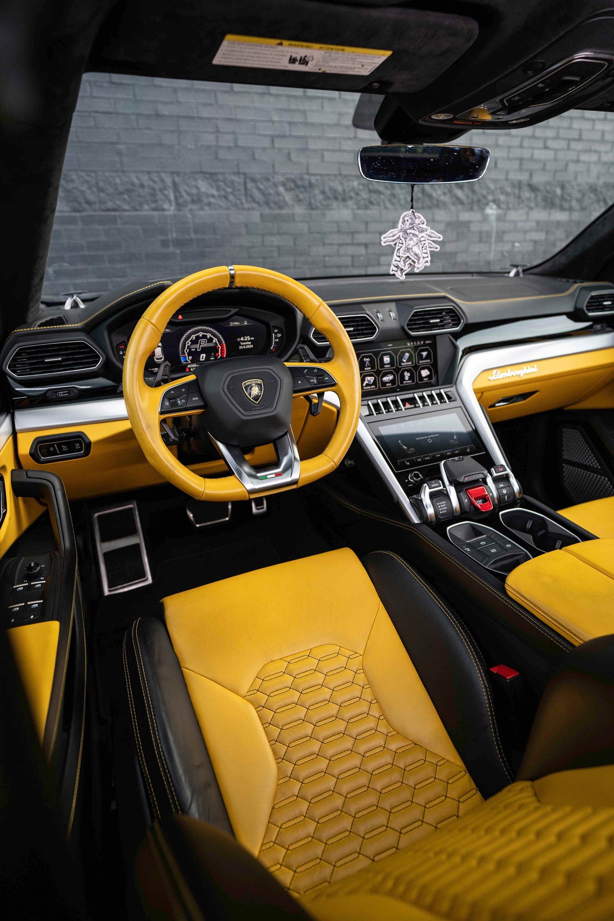 2019 Lamborghini Urus