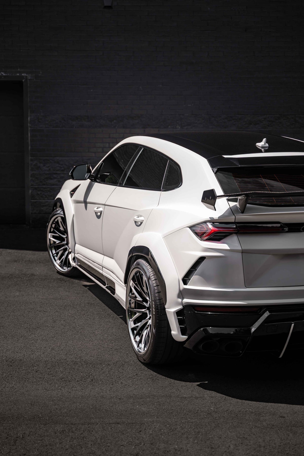 2020 LAMBORGHINI URUS S