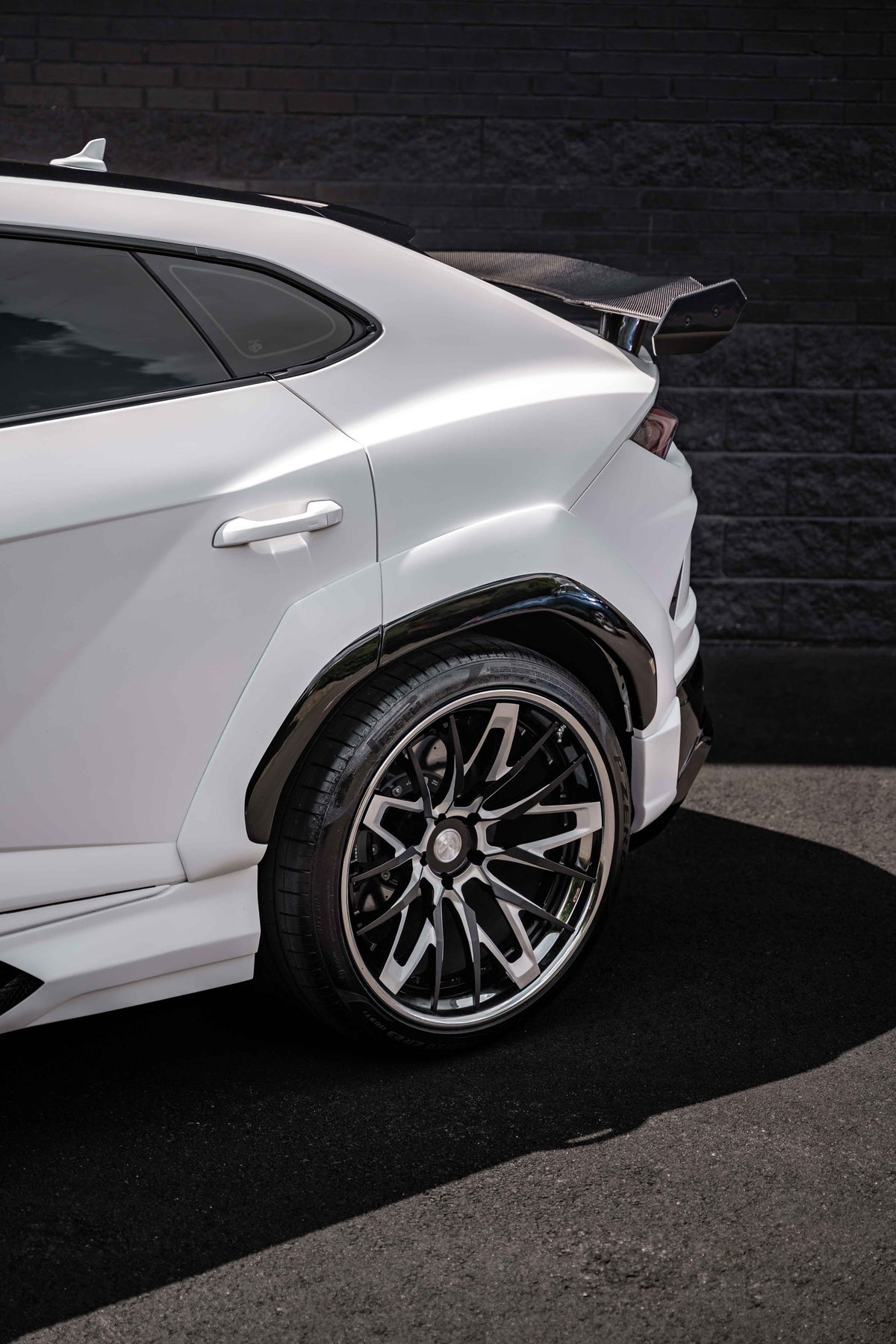 2020 LAMBORGHINI URUS S