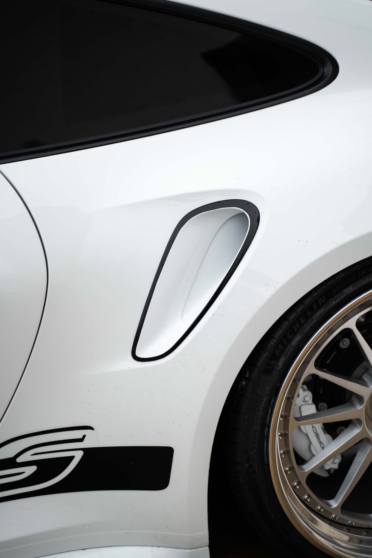 2024 PORSCHE 911 GT3 RS