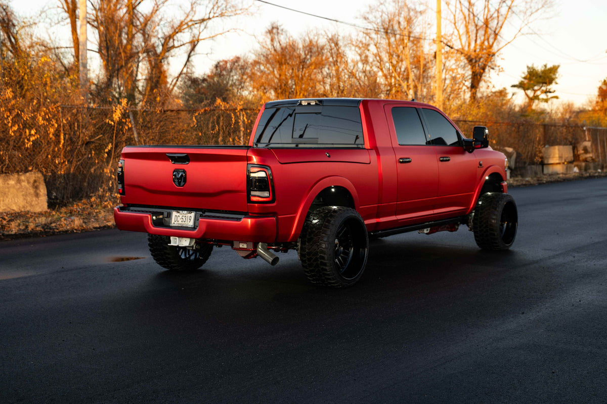 2024 Limited Megacab Cummins