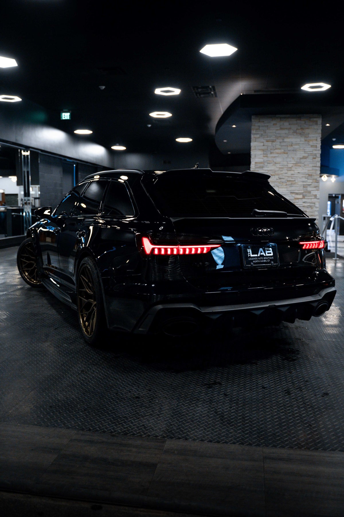 2025 AUDI RS6 PERFORMANCE